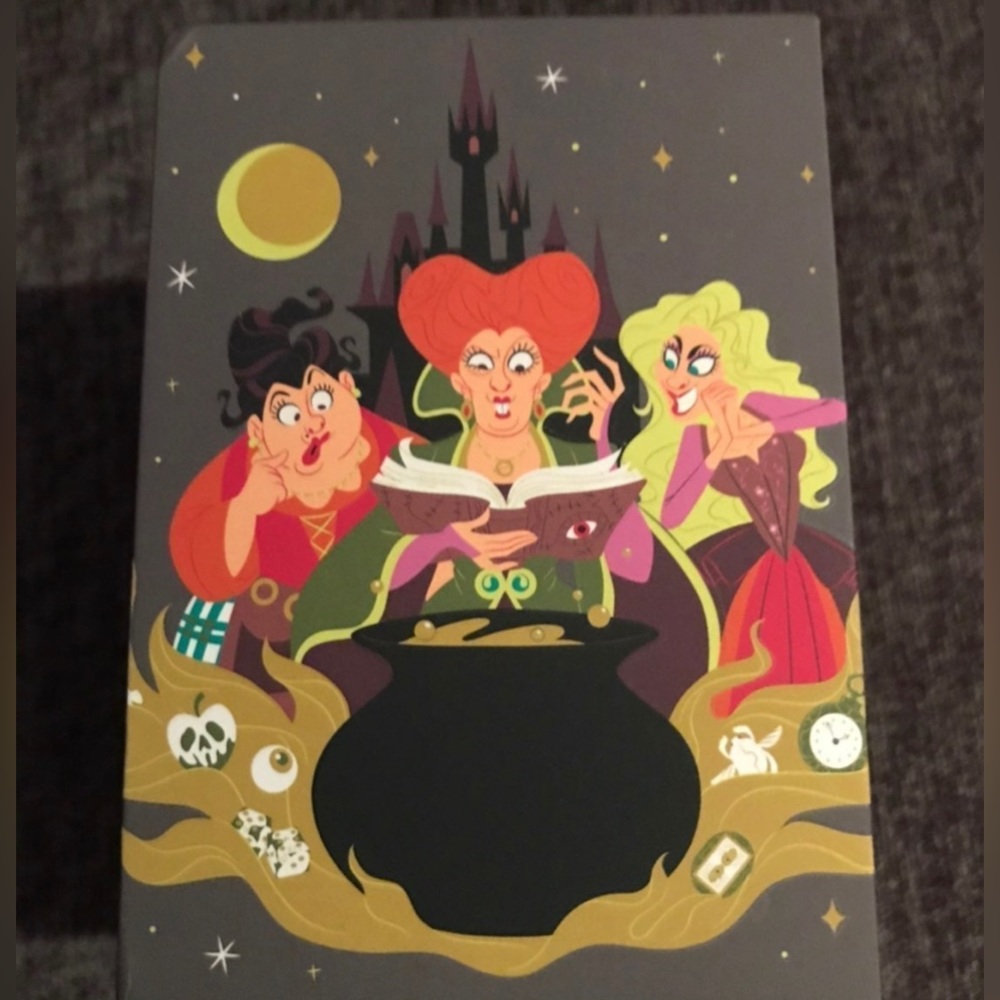 Disney Parks Hocus Pocus MagicBand 2 SE 2019